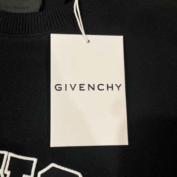 Brand New Givenchy Crewneck - Picture 2 of 8